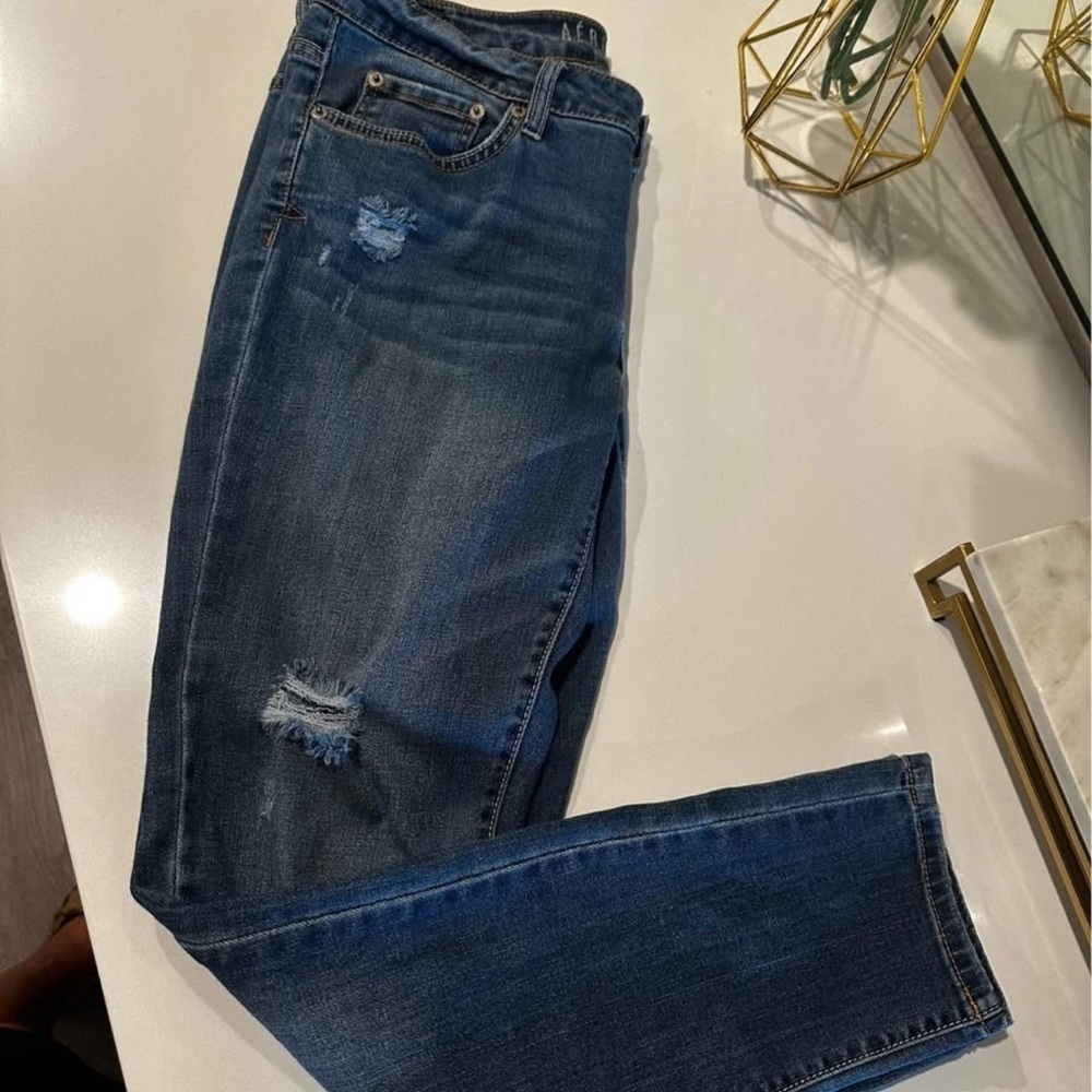 Women Distressed Aeropostale Jeans